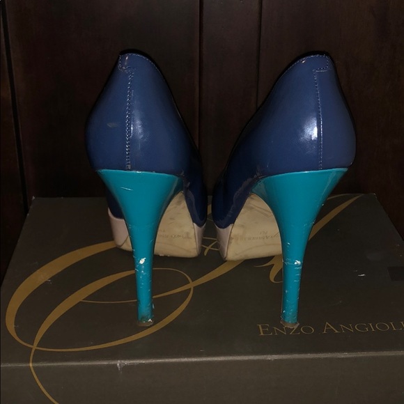 Heels - Picture 2 of 3